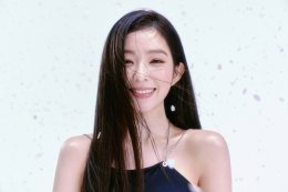 IRENE (ไอรีน) ผลิบานในฐานะศิลปินเดี่ยวอย่างงดงาม ด้วยมินิอัลบั้มชุดแรก 'Like A Flower' ยอดจำหน่ายวันแรกทะลุกว่า 2.5 แสนชุด และติดอันดับ 1 บนชาร์ต iTunes Top Albums กว่า 21 ภูมิภาคทั่วโลก